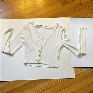 Elegant White Ribbed Women's Top